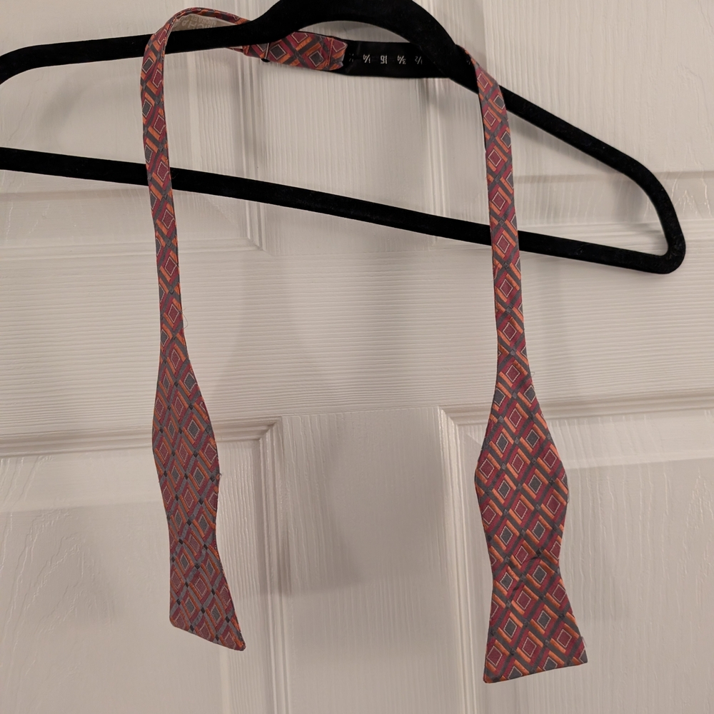 MICHAEL Michael Kors Pink and Blue Patterned Tie 100% Silk